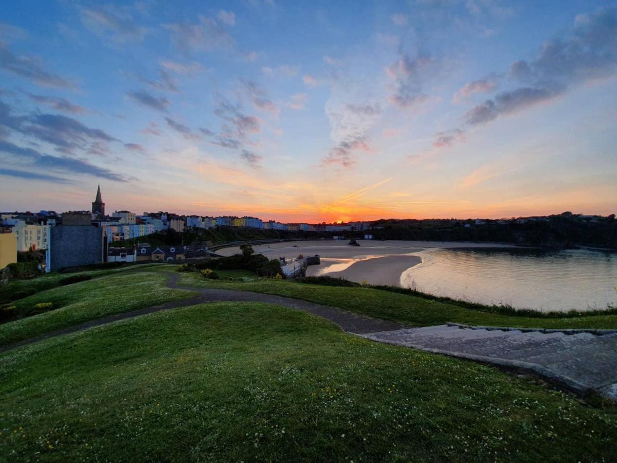 Stylish Flat In Central Tenby & Free Parking Extérieur photo