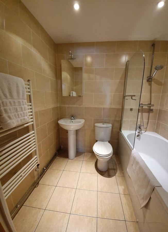 Stylish Flat In Central Tenby & Free Parking Extérieur photo