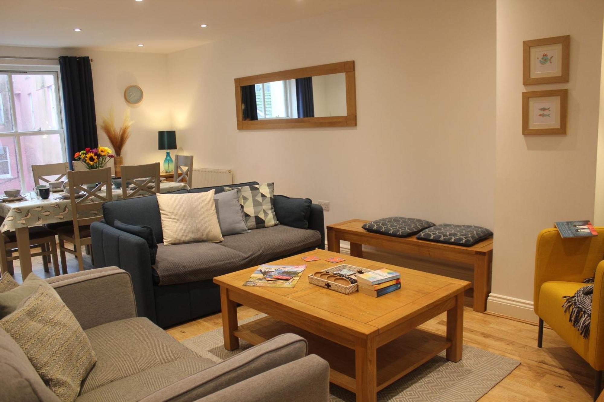 Stylish Flat In Central Tenby & Free Parking Extérieur photo